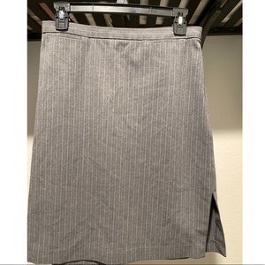 Ann Taylor blue grey pinstripe pencil work skirt